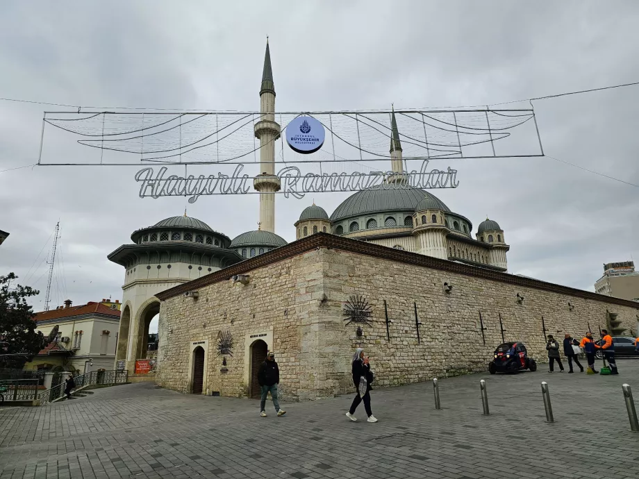 Mesquita de Taksim