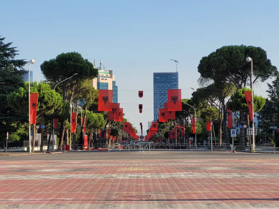 Avenida Dëshmorët e Kombit