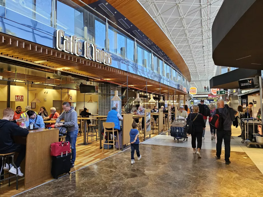 Restaurante no espaço público