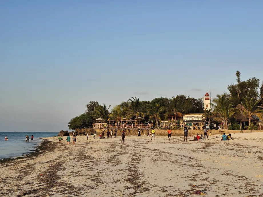 Nungwi, Praia de Maisha