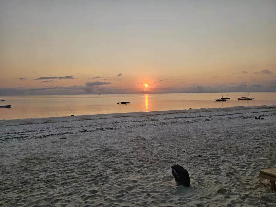 Nascer do sol em Jambiani