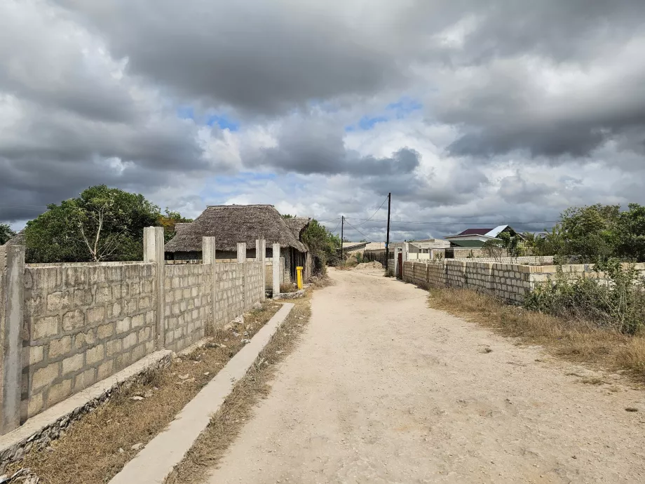 O caminho para a gruta de Kuza