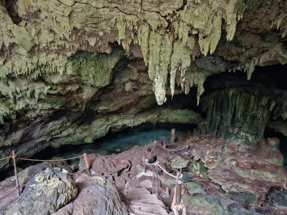 Gruta do Kuza