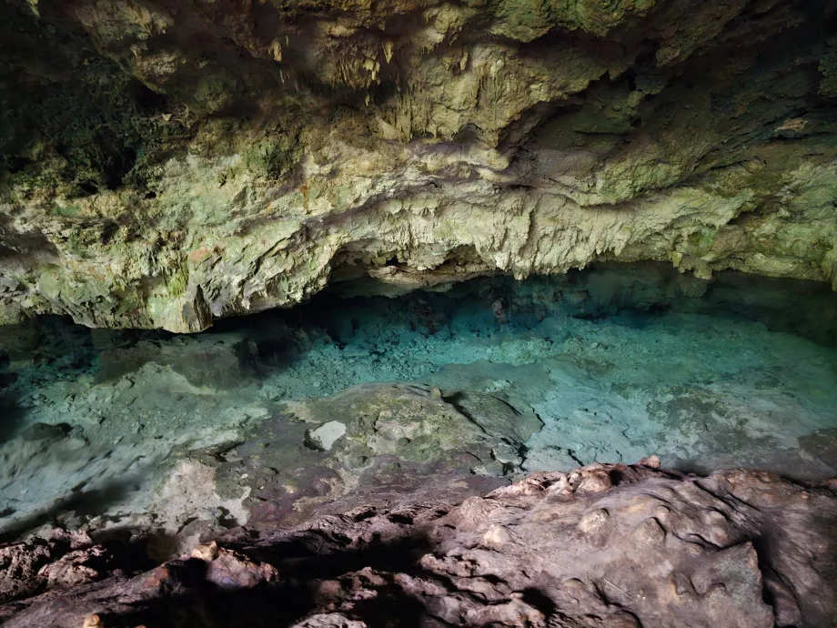 Gruta do Kuza