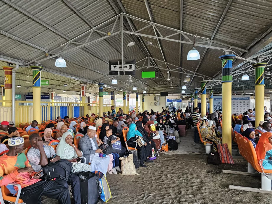 Sala de espera no porto