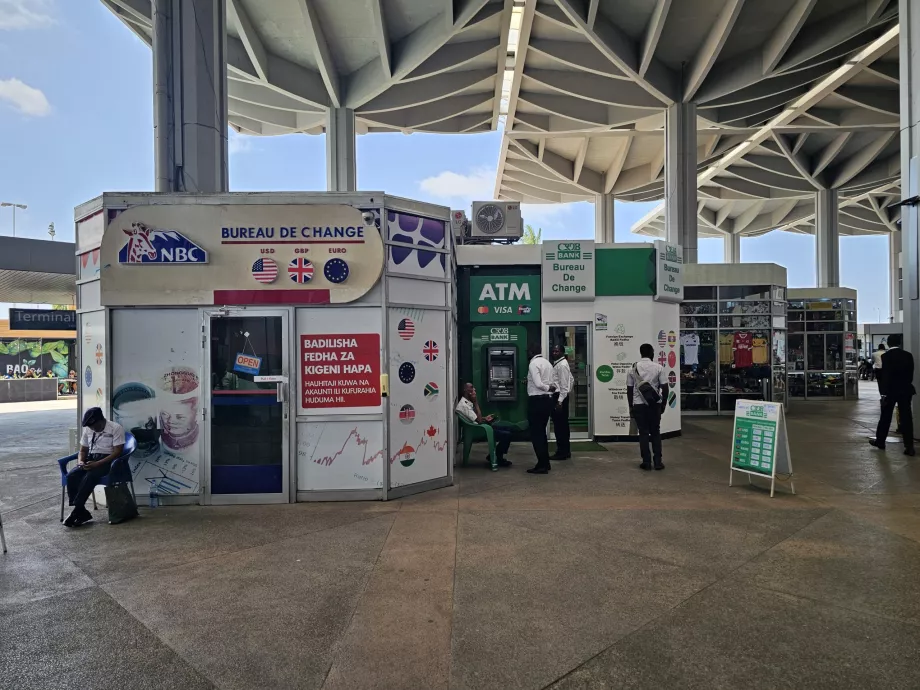 Caixas automáticos e agências de câmbio, Terminal 2