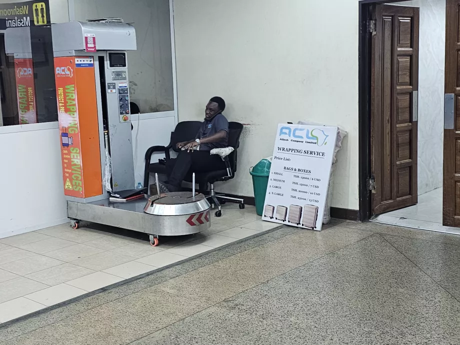 Embalagem de bagagens, Terminal 2
