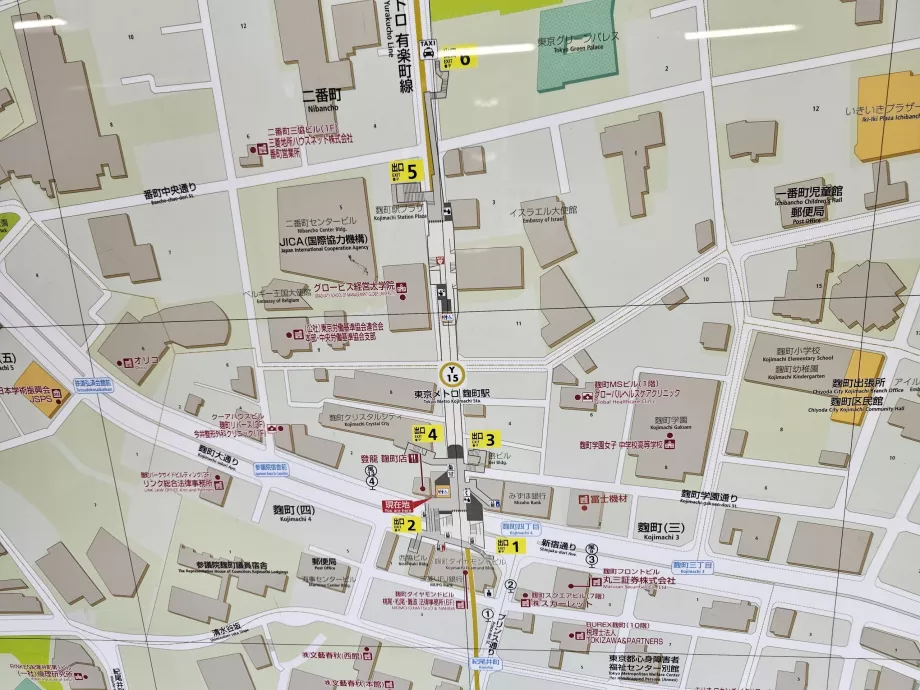 Mapa das saídas da estação de metro