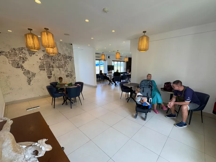 Sala de chegadas do Kooddoo GKK