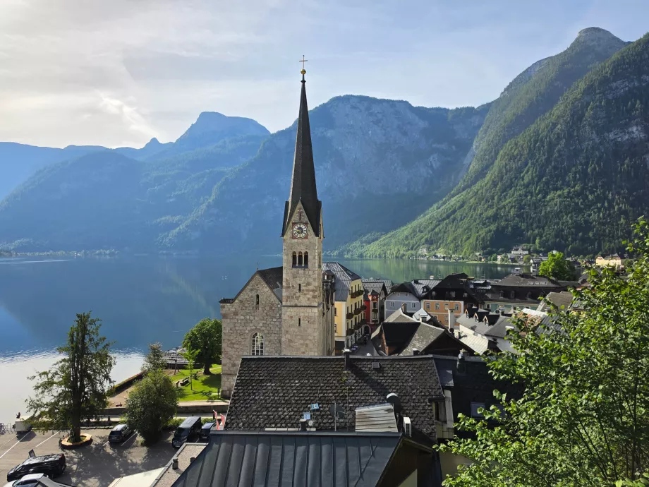 Vista de Hallstatt a partir da igreja católica