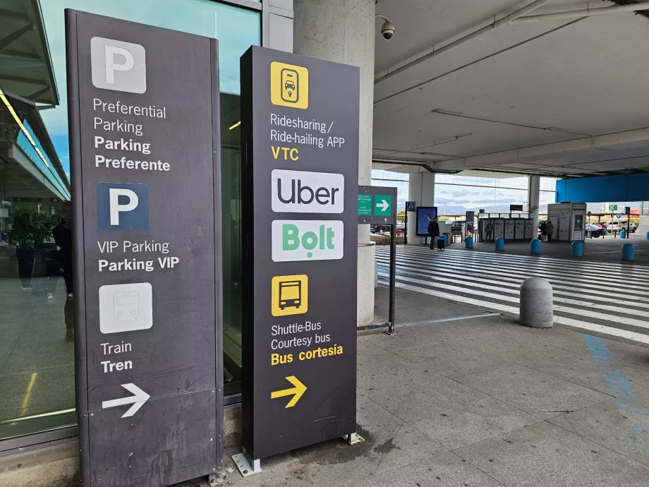 Direções para os pontos de recolha da Uber e da Bolt