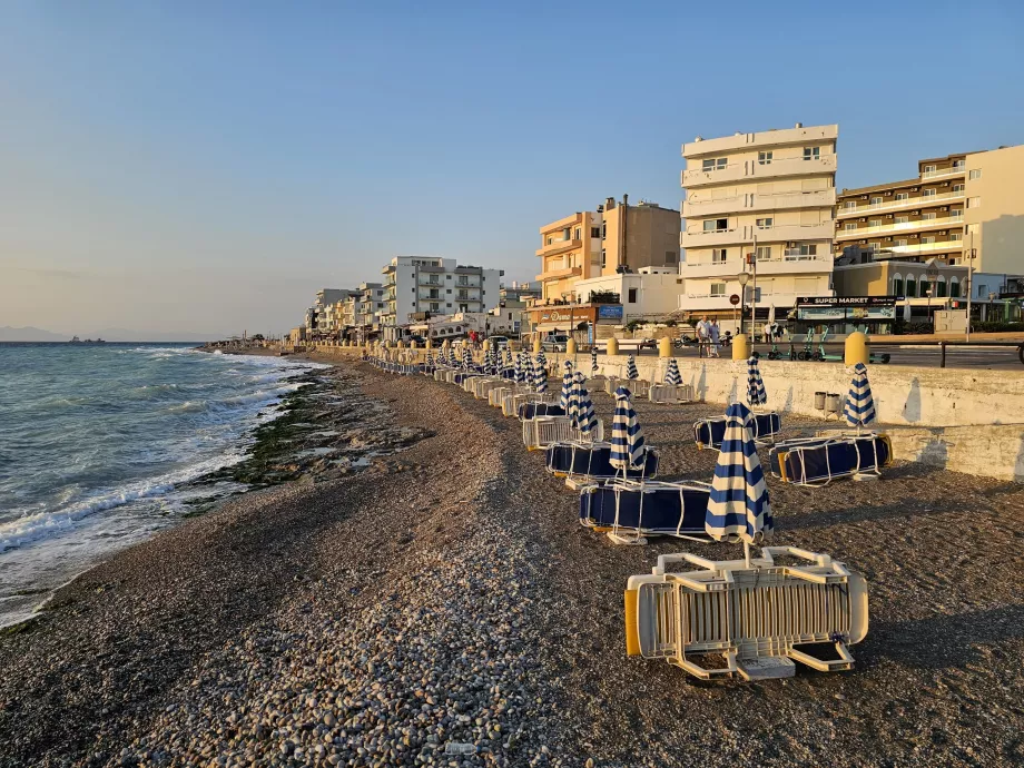 Praia de Akti Kanari