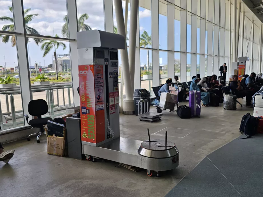 Embalagem de bagagens, Terminal 3