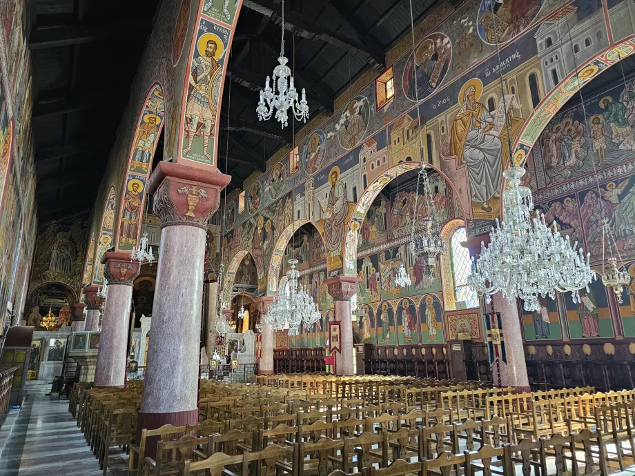 Igreja dos Evangelismos, interior