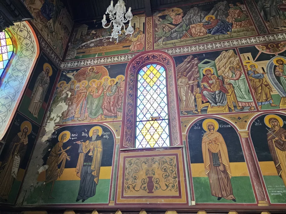 Igreja dos Evangelismos, interior