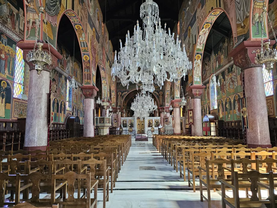 Igreja dos Evangelismos, interior