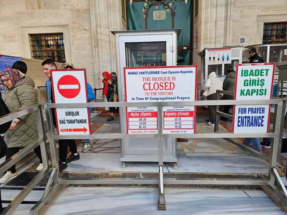 Mesquita Azul, horário de abertura