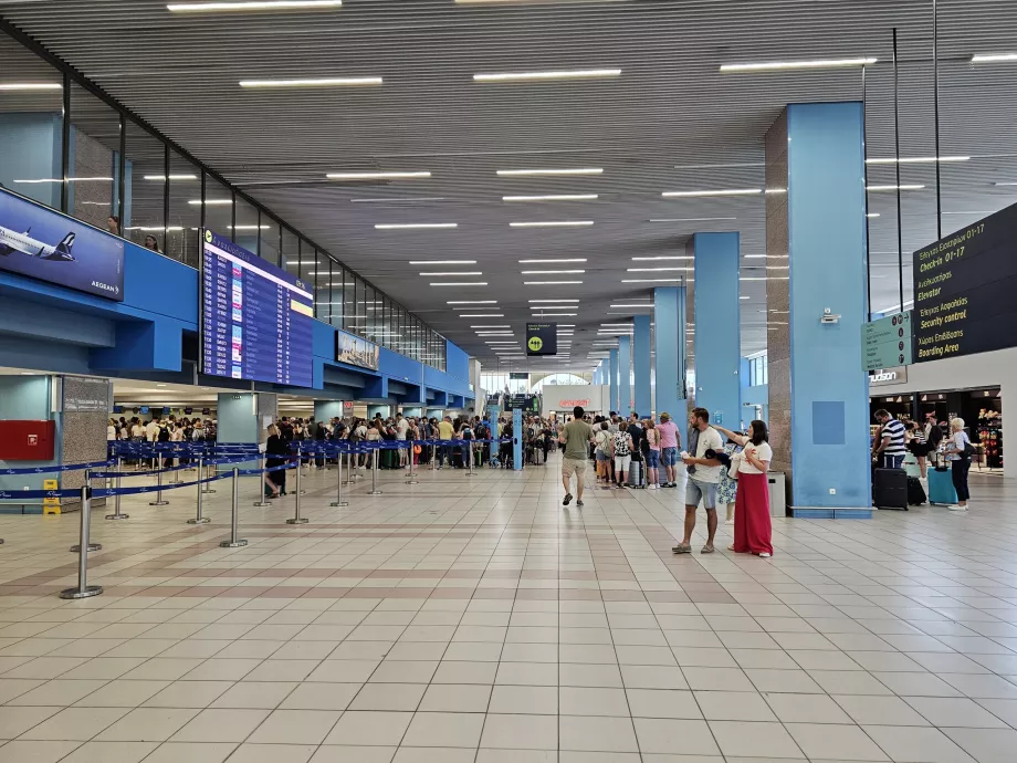 Sala de embarque do Terminal 2