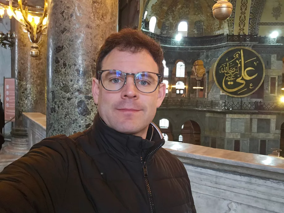 Eu na Mesquita de Hagia Sofia