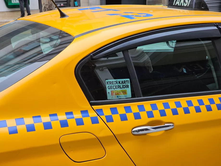 Possibilidade de pagar com cartão no táxi