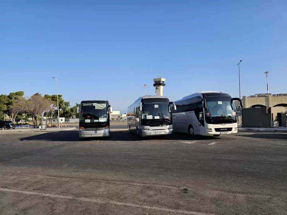 Paragens de autocarros turísticos