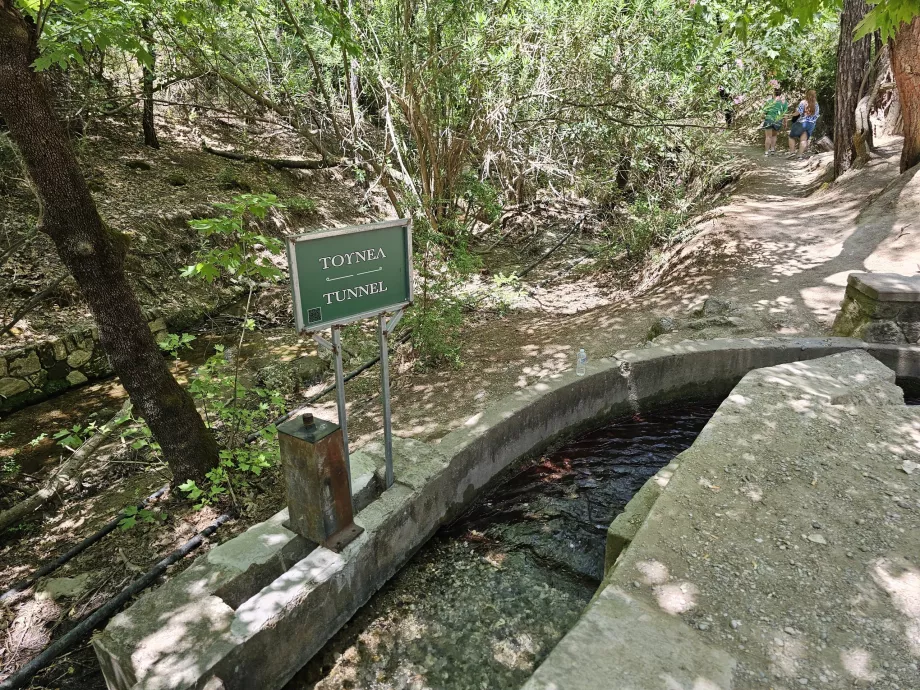 Túnel em Seven Springs