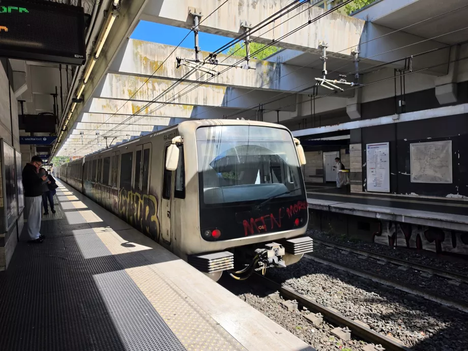 Metro Roma