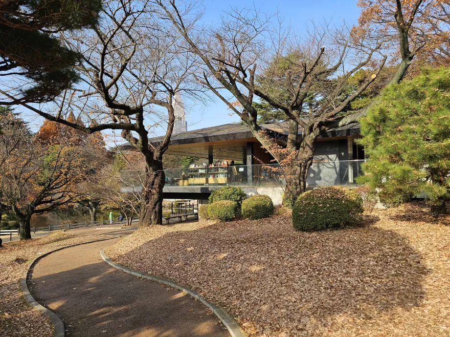 Jardim Nacional de Shinjuku Gyoen, café Starbucks