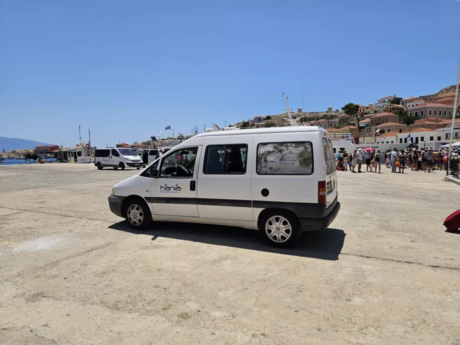 Direção do minibus Kania Beach