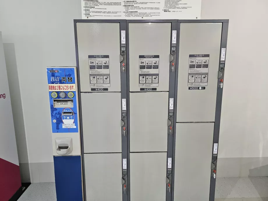 Cacifos para guardar a bagagem