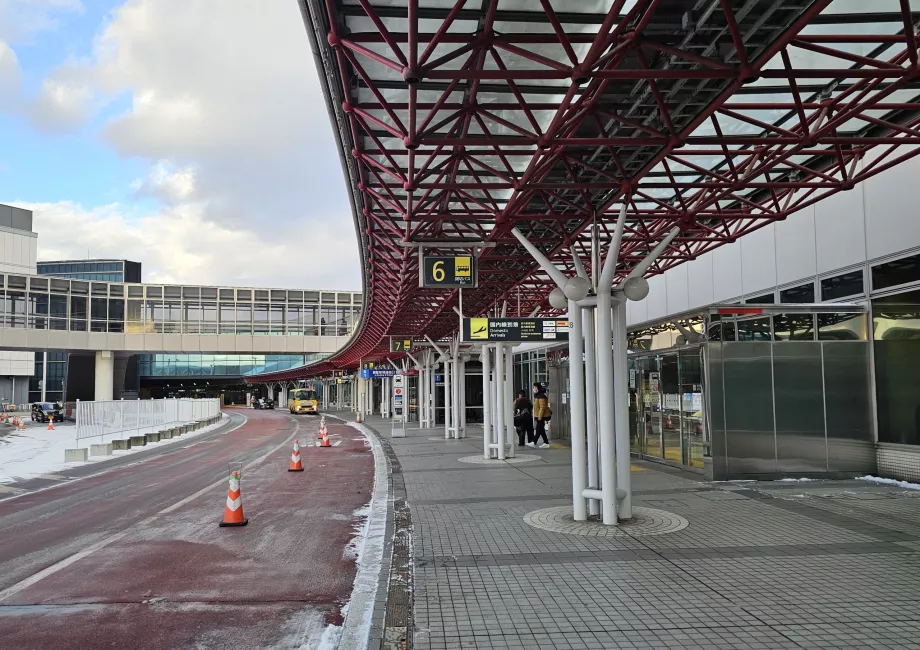 Terminal doméstico do aeroporto de Sapporo