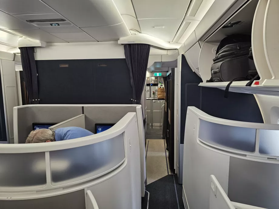 Cabina - vista das Business Suites