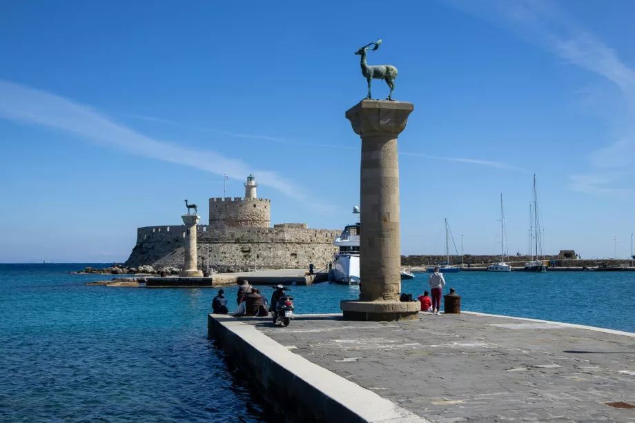 Porto de Mandraki