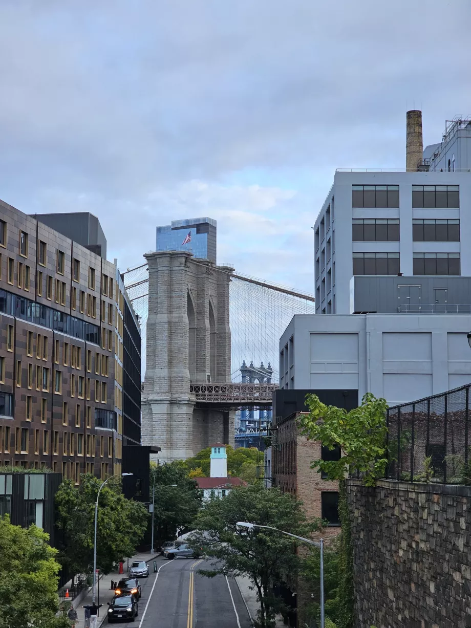 Pontes de Brooklyn e Manhattan