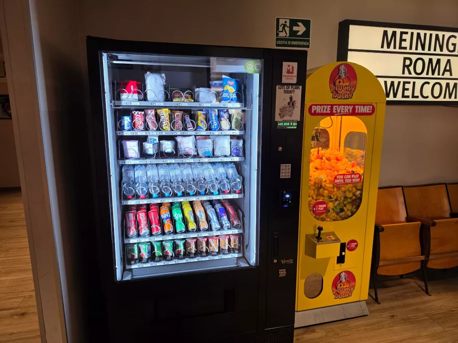Máquina de venda automática na receção