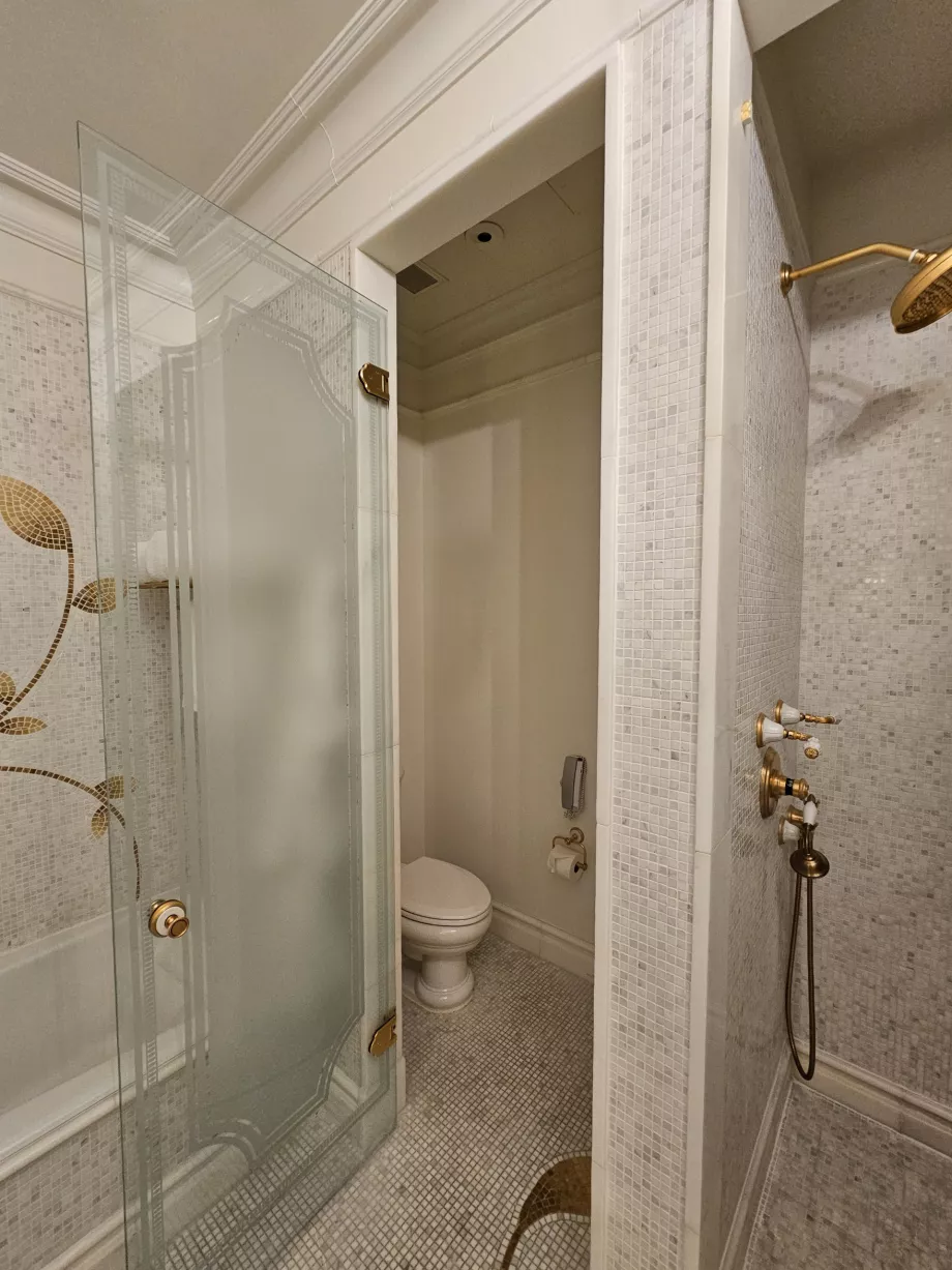 Duche e casa de banho