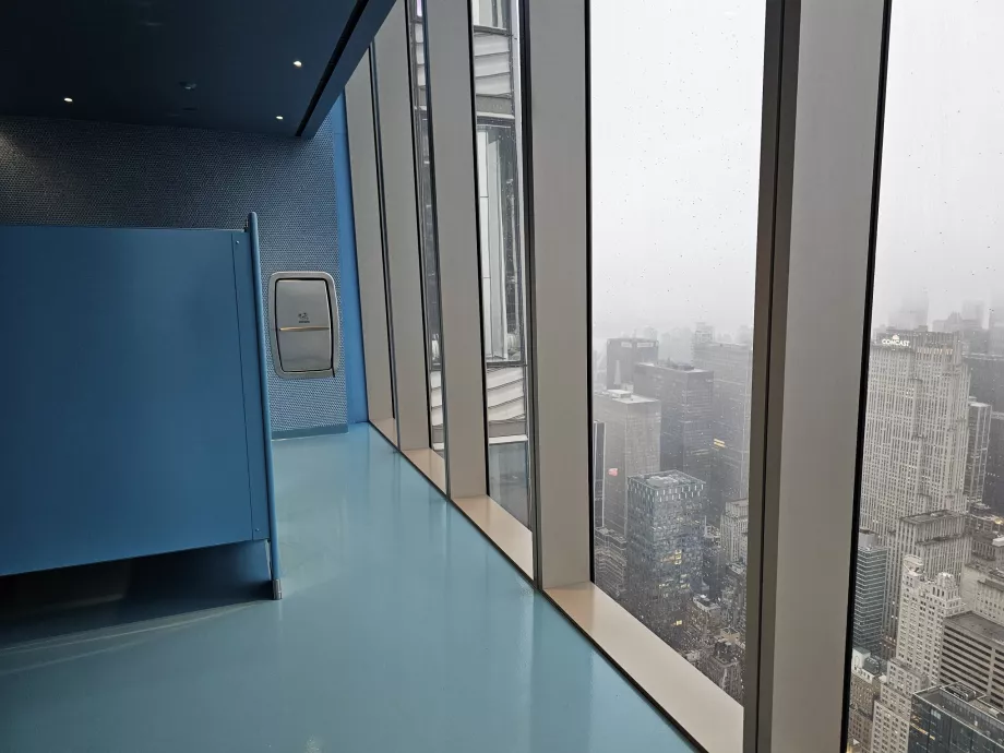 Summit One Vanderbilt, casas de banho com vista