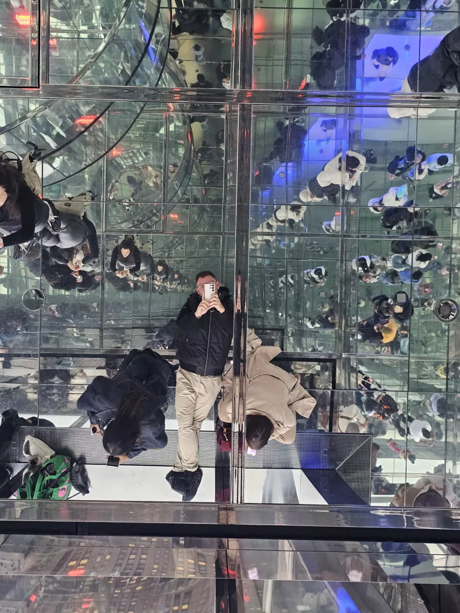 Summit One Vanderbilt, Salão dos Espelhos