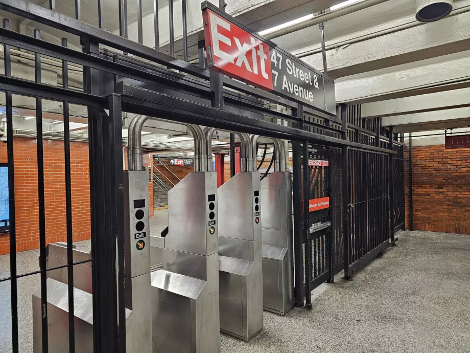 Saída da estação de metro