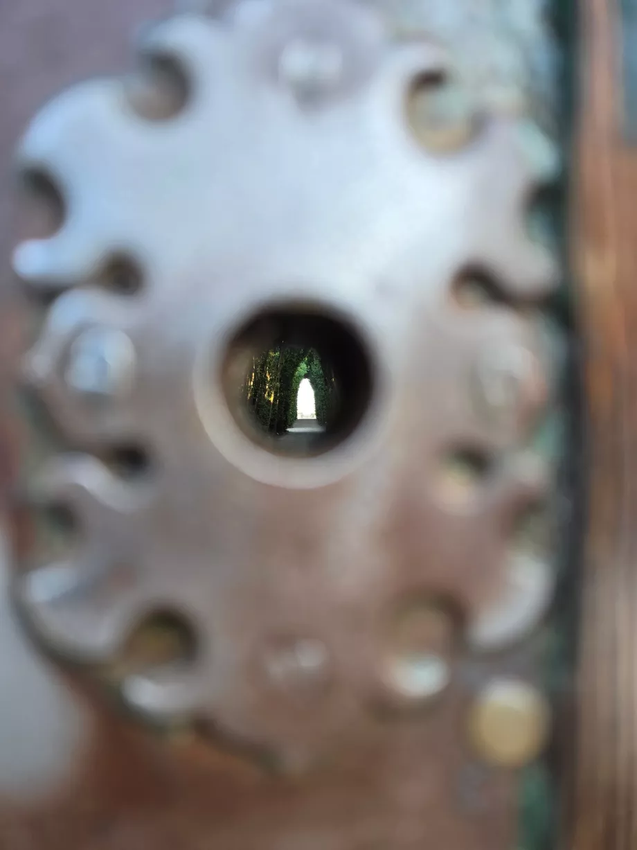 Aventine Keyhole