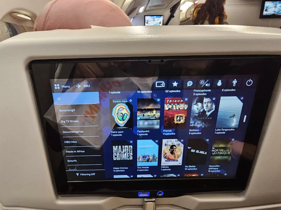 IFE, oferta de séries