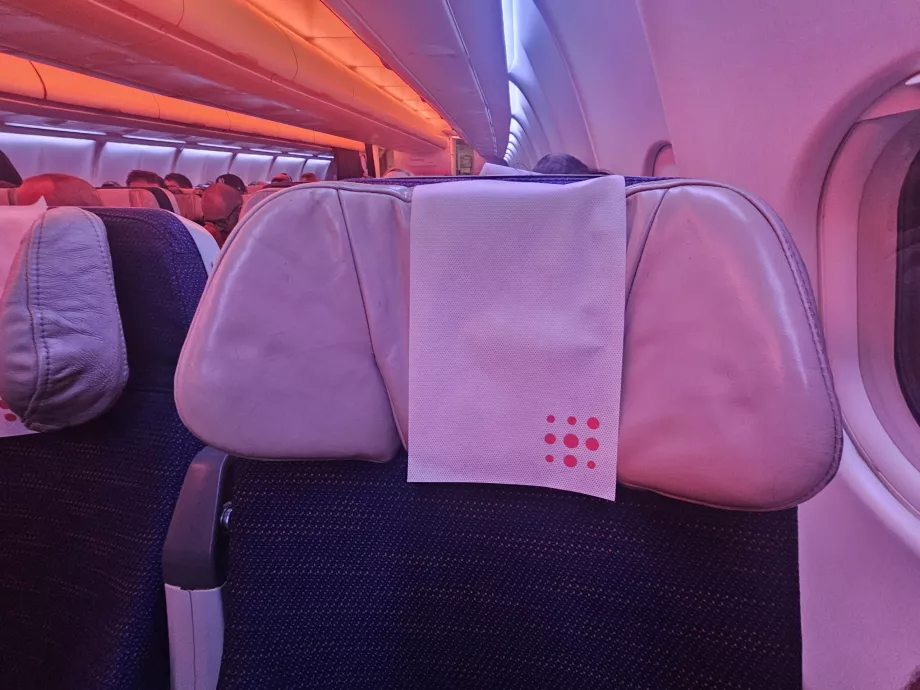 Apoio de cabeça ajustável