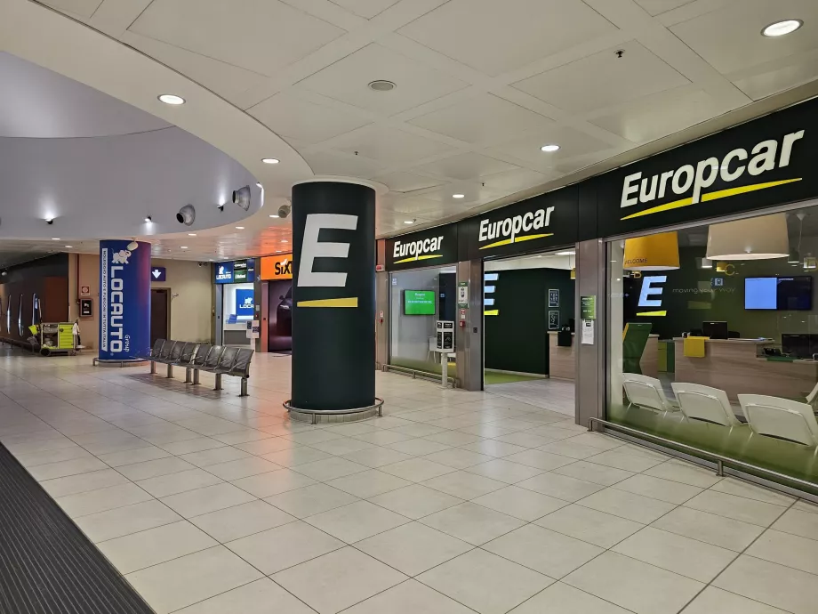 Aluguer de automóveis, Terminal 2