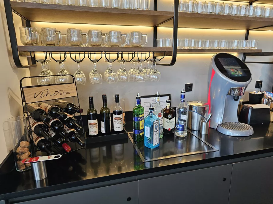 Álcool, licores e vinho tinto