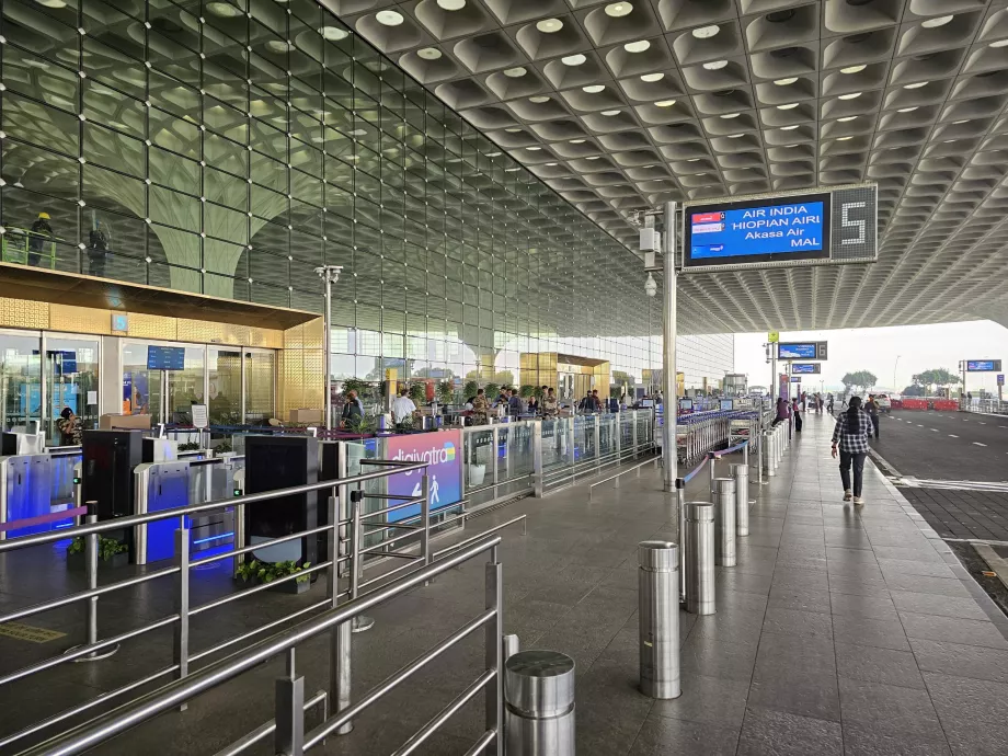 Controlos antes de entrar no terminal