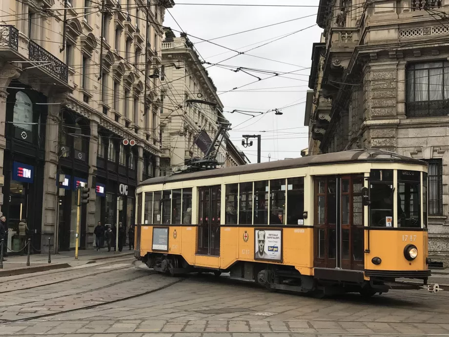 Elétrico histórico em Milão
