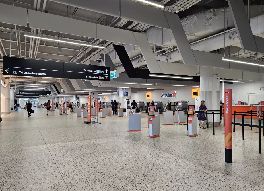 Terminal 4, check-in