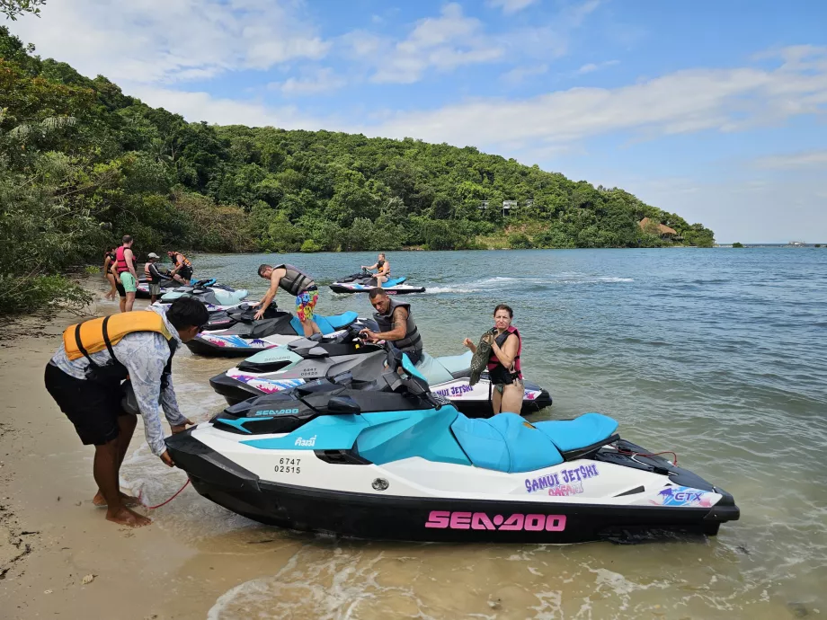 Paragem durante a viagem de carro de Koh Samui para Pig Island