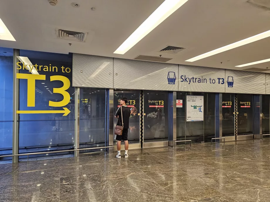 Estações de SkyTrain