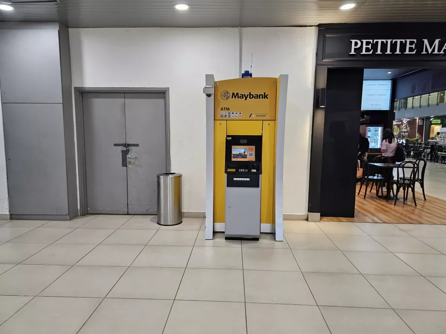 Multibanco na zona pública